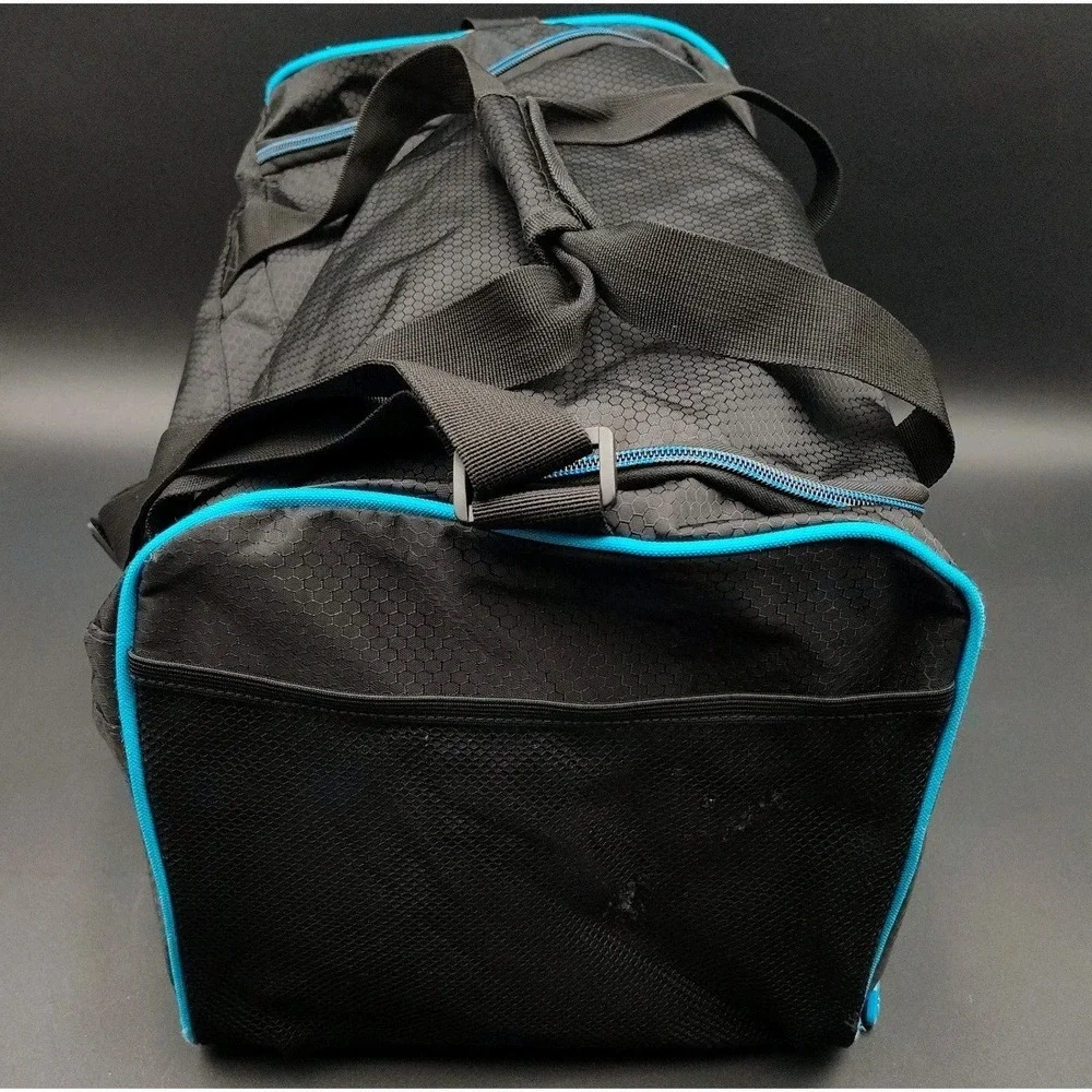 FILA Orson Sports Duffle Bag Canvas‎ Gym straps Zippers Front side Pockets📸👀